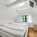 Matilda - 1-6km From The Sea By Interhome *