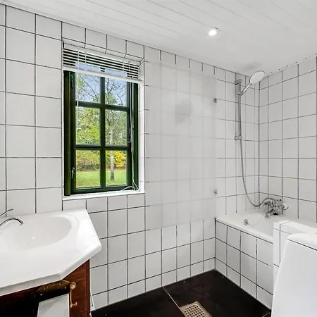 Matilda - 1-6km From The Sea By Interhome *